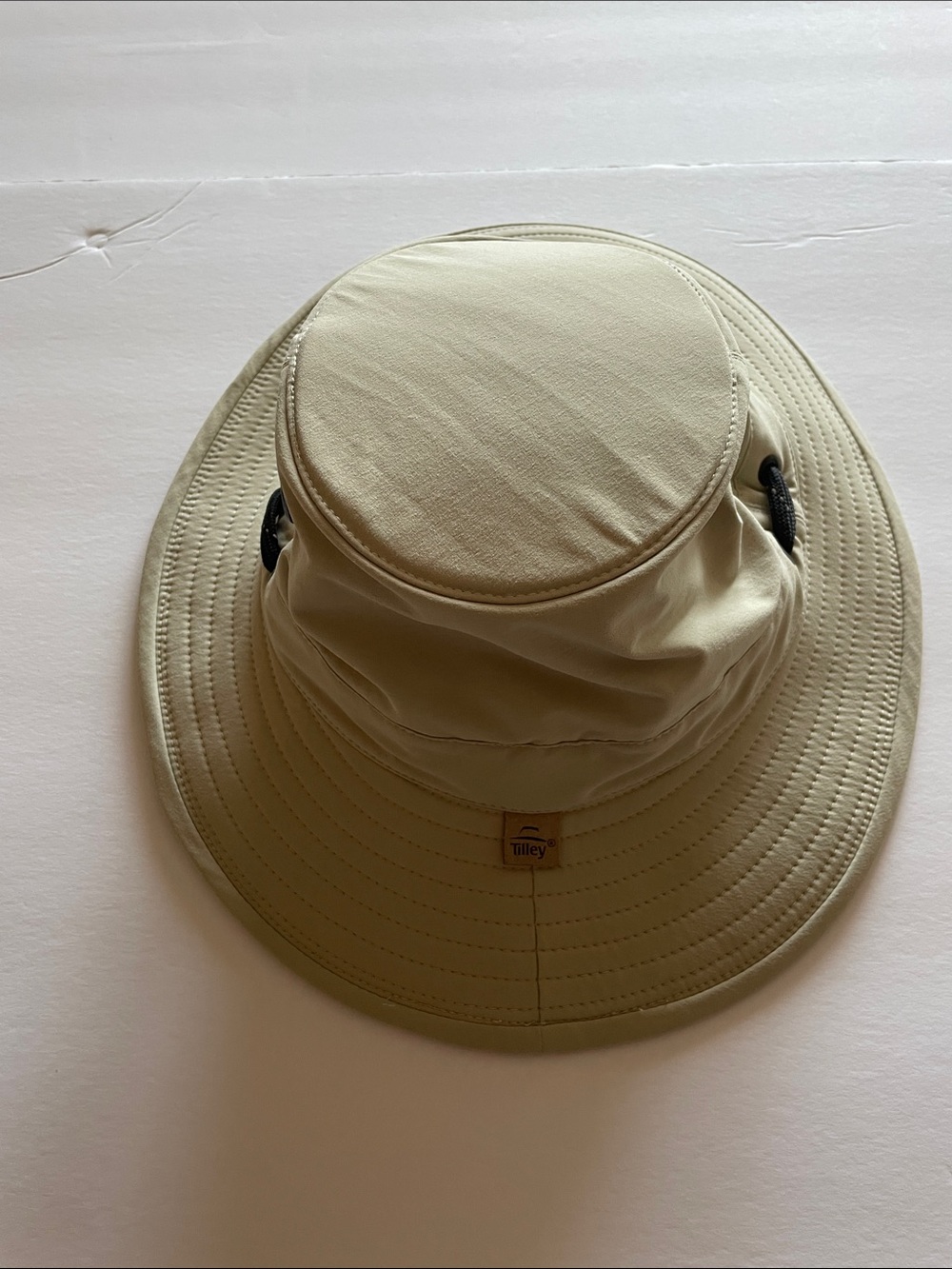 TILLEY Women's Cream Sun Hat - Wide Brim Outdoor Protection. Size 7 1/8.